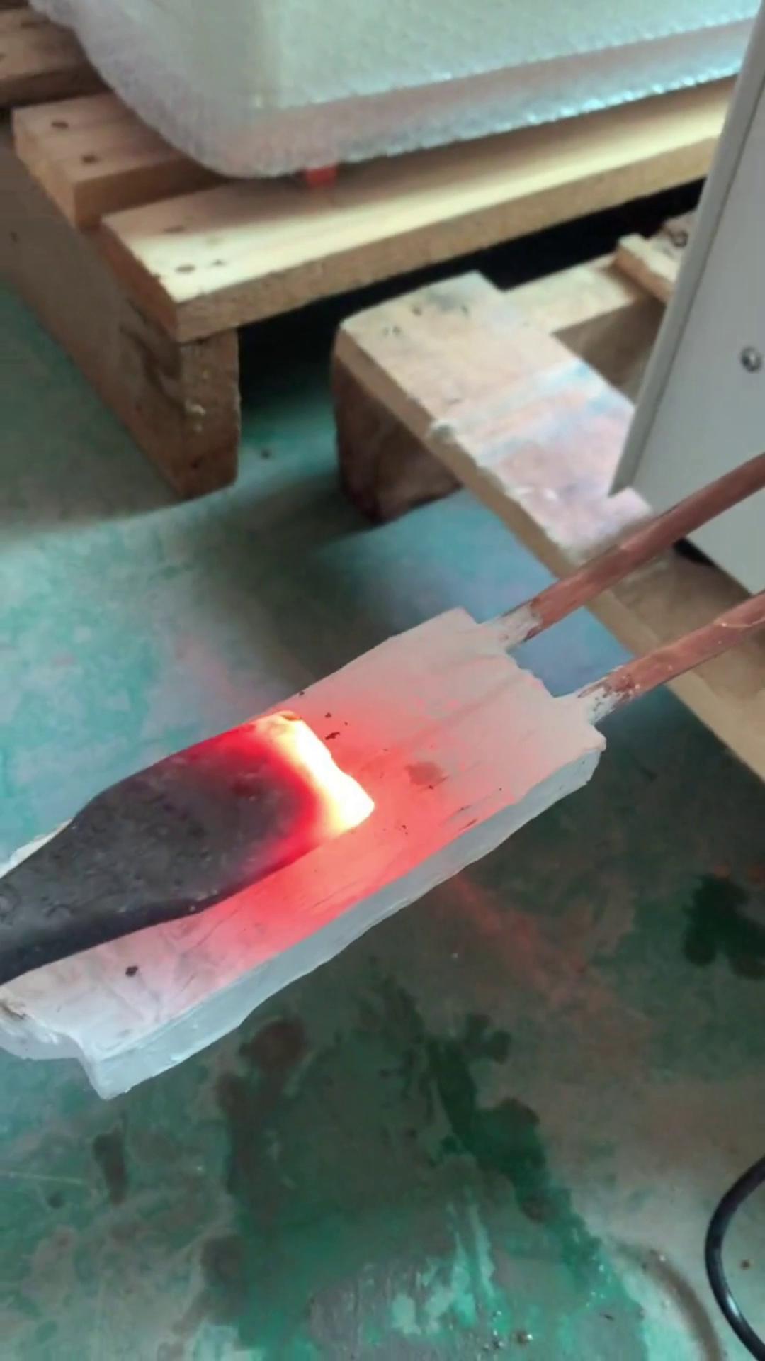 高频大香蕉手机在线视频加热机，高频大香蕉手机在线视频加热设备 凿子加热测试