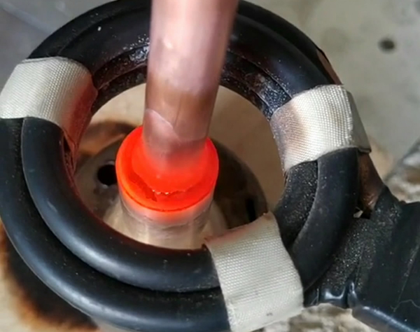 手持式高频焊接机，散热器铜管焊接速度快 效果好(图1)