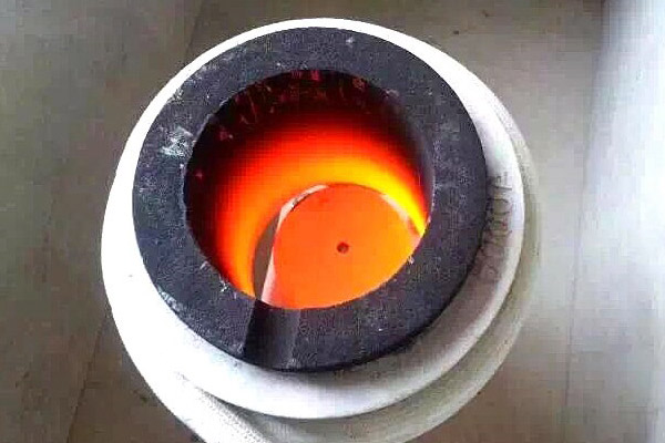 熔炼炉可以熔炼矿石吗，答案是可以的