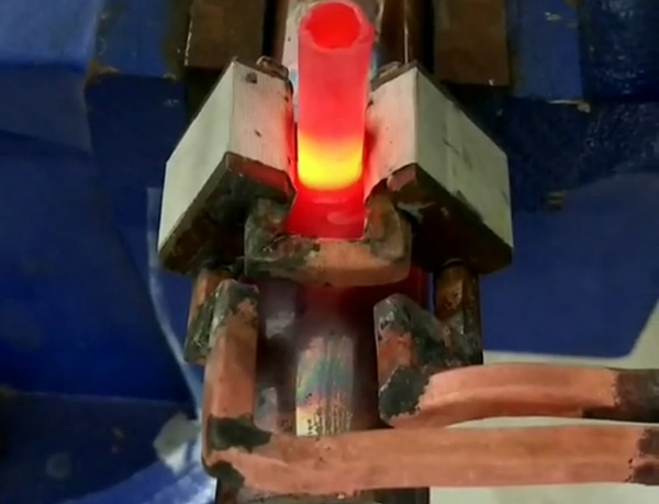 冰箱空调散热器铜管弯头焊接，用手持式高频焊机(图2)