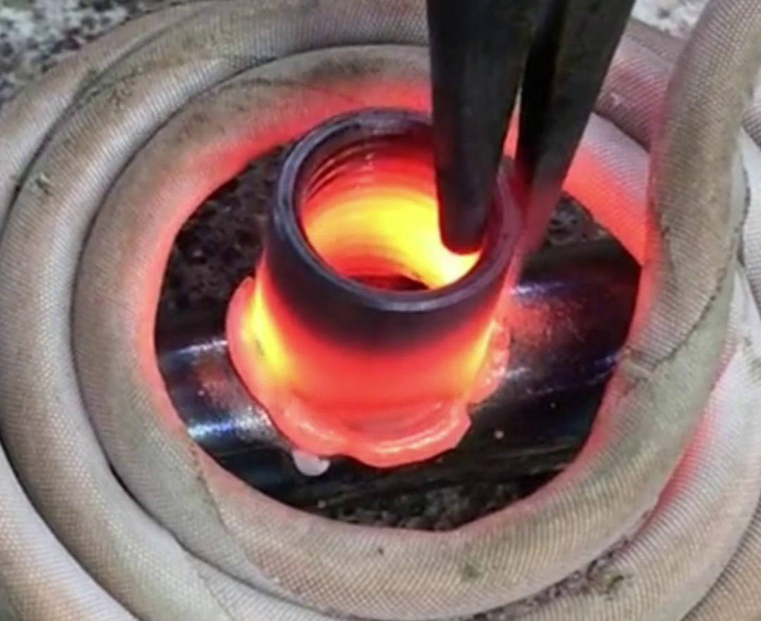 铁管和紫铜管焊接用高频机(图1)