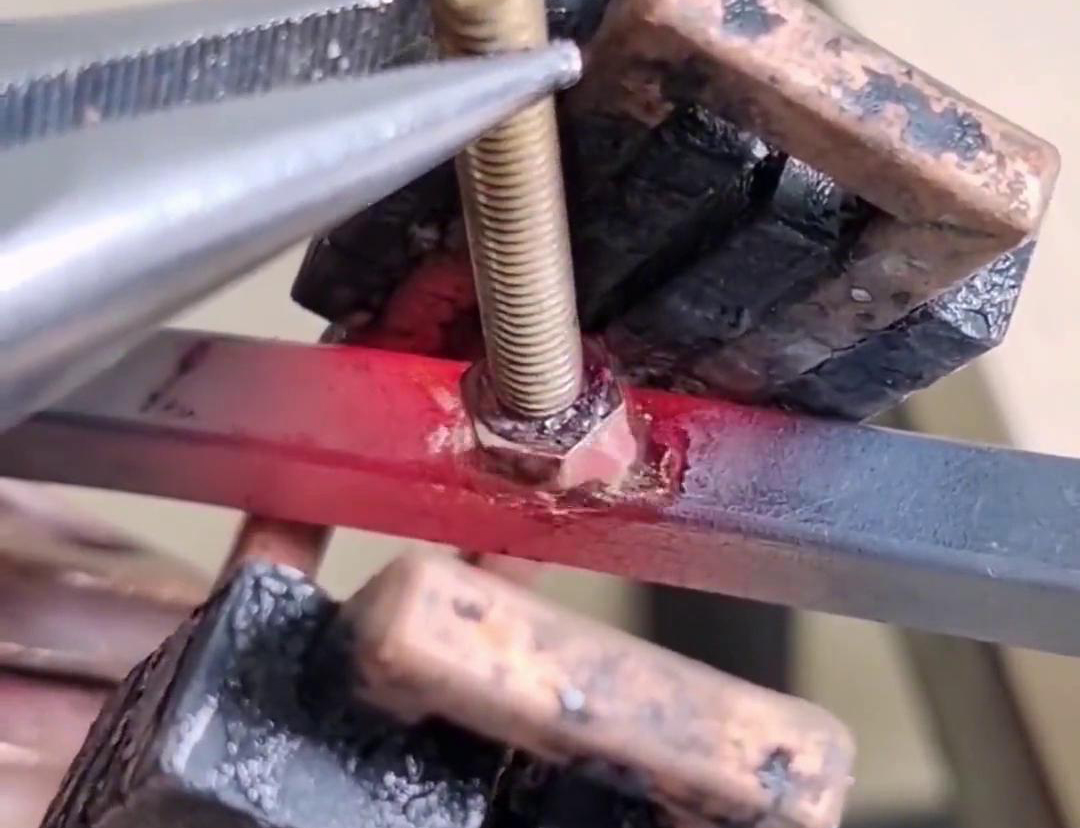 铜焊接，特别是铜件和铜管螺丝的焊接手持式高频焊机有应用优势