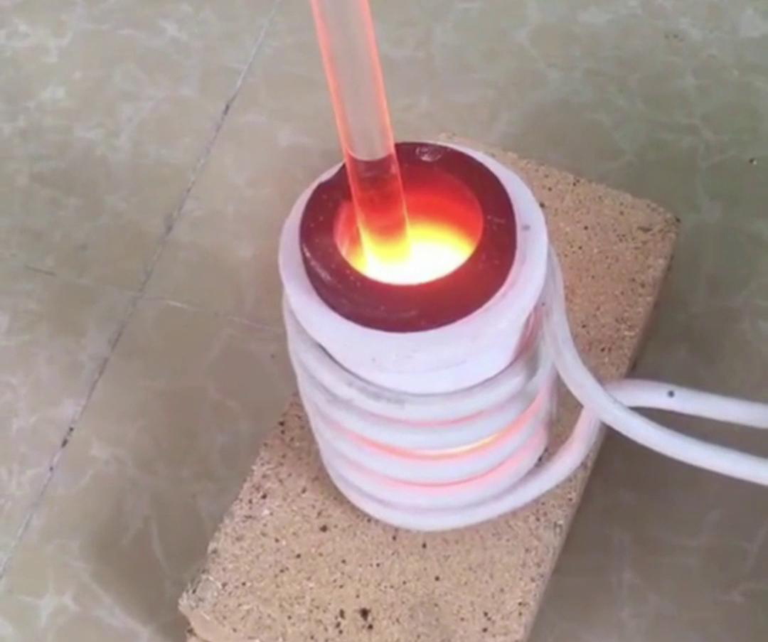 小型高频熔炼炉：家用电压，高效熔炼