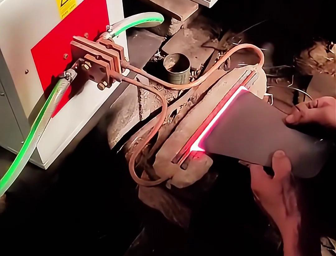 刀口刃口淬火热处理，就选超高频淬火机