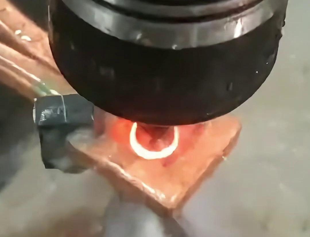 高频久久大香蕉久久为齿轮、轴类零件提供淬火热处理