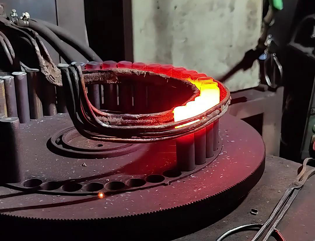 超音频大香蕉手机在线视频加热设备棒料毛坯加热炉加热速度快，节能环保