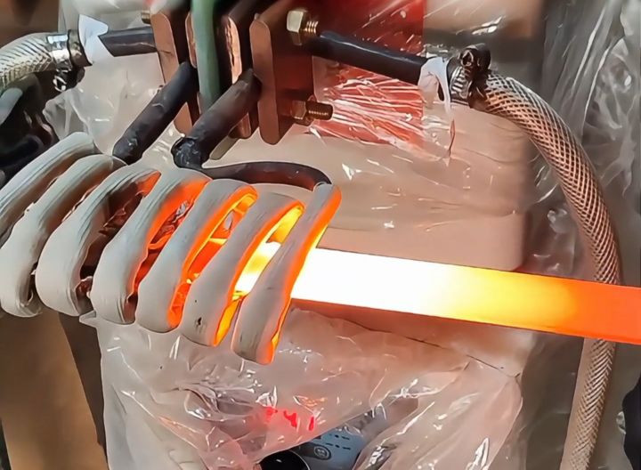 不锈钢板快速热处理新方法！超高频大香蕉手机在线视频加热设备大揭秘